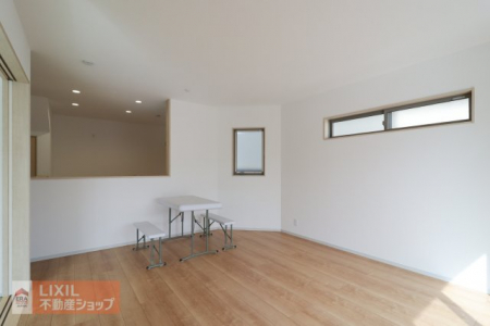 �@�y�_�C�j���O�z���n�����ʐ^�B�Ƒ��ł��낰��_�C�j���O�ł��B