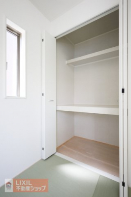 ���[�@�y���[�z���n�����ʐ^�B1�K�a���̎��[�X�y�[�X�B3�i���ɂȂ��Ă���܂��B�����Ղ���[�ł��܂��B