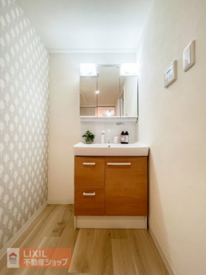 ���ʑ�E���ʏ��@�Z�������̖����B�Q�Ȓ������X���[�Y�ȉ����V�����[�t���ʉ��ϑ䊮���B