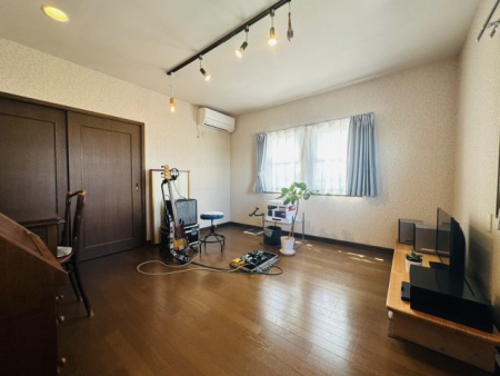 ���r���O�@-
