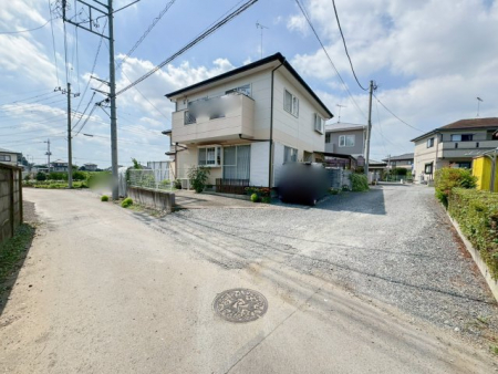 ���̑��@�O�ʓ��H�͈ʒu�w�蓹�H�B�����t�߂͋��؂肪�����ē���₷���ł��B