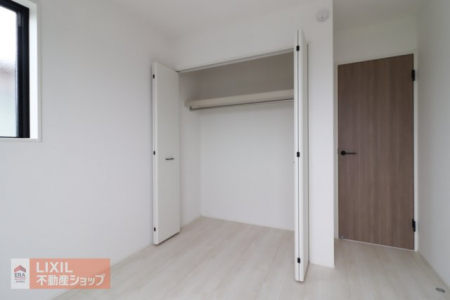 ���[�@�y���[�z���n�����ʐ^�F�n���K�[�p�C�v�t�̖��I�ŏ㉺�ɂ������Ղ肵�܂��܂��B�܂��A���s���������e�ʂ̎��[�͂ł��B