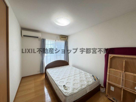 �Q���@���邢�̌��̓����Q���͑傫���x�b�g���]�T�������ē���L���B
