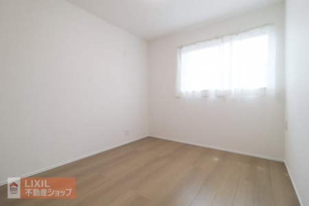 �q�������@�y�q�������z2�K5.25���̗m���͎q�������ɂ������ł��傤���B���[���t���Ă���ߗނ�w�p�i���X�b�L���ЂÂ����܂��B