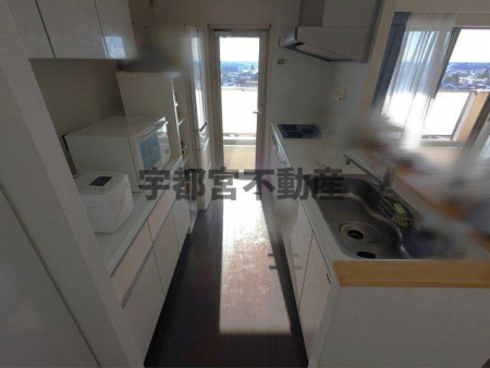 �L�b�`���@�f�B�X�|�[�U�[�A�J�b�v�{�[�h������܂��B�R���̃K�X�R�����ƃO�����t�B