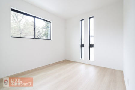 �q�������@�y�q�������z2�K5.25���̗m���͎q�������ɂ������ł��傤���B���[���t���Ă���ߗނ�w�p�i���X�b�L���ЂÂ����܂��B