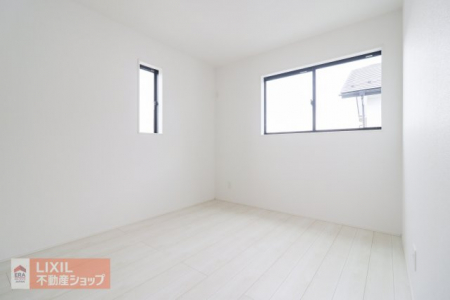 �q�������@�y�q�������z2�K5.25���̗m���͎q�������ɂ������ł��傤���B���[���t���Ă���ߗނ�w�p�i���X�b�L���ЂÂ����܂��B